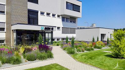 Návrh a realizace předzahrádky u budovy Agro CS v České Skalici