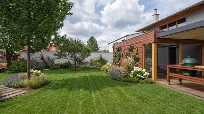Návrh rodinné zahrady s bioklimatickou pergolou