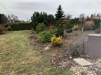 Stavba koupacího zahradního jezírka u rodinného domu ve Velkých Svatoňovicích